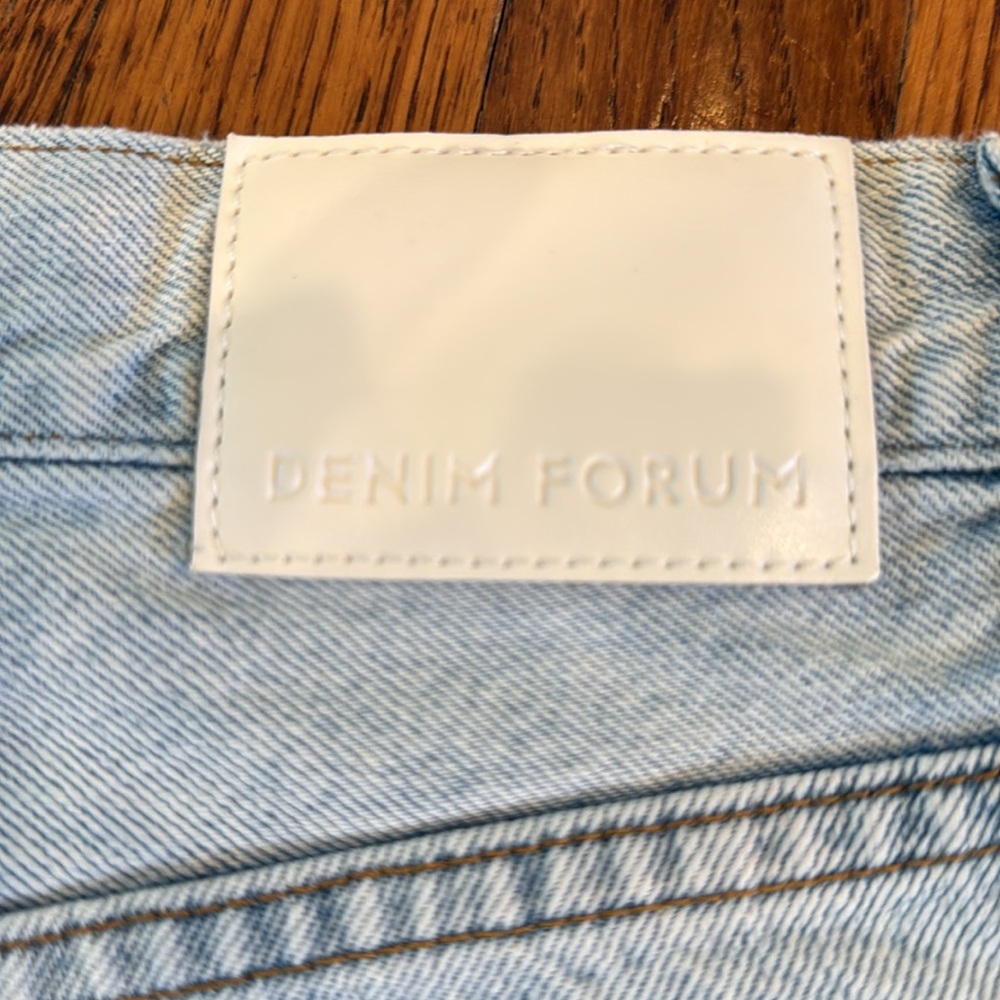Aritzia - Denim Forum - The Tori Mini Denim Skirt waist 24 - Picture 6 of 6
